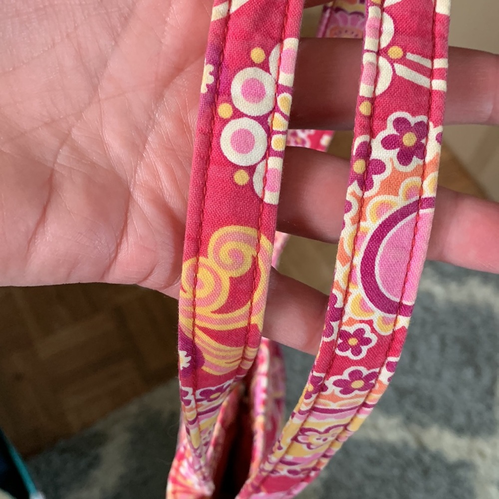❌SOLD❌Vera Bradley Retired Raspberry Fizz Shoulder Bag - Picture 6 of 7